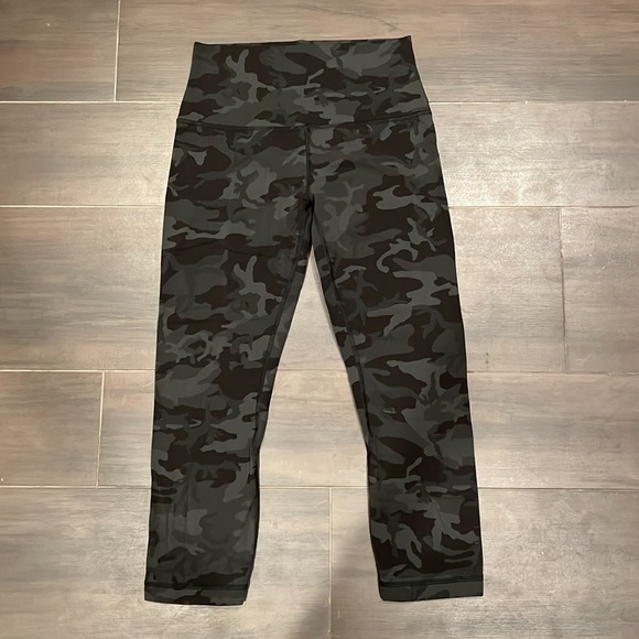 Lululemon Align Crop 21” Incognito Camo Multi Gator Green - Picture 7 of 11